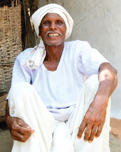 A citizen historian interviewing partition witness Saporan Singh