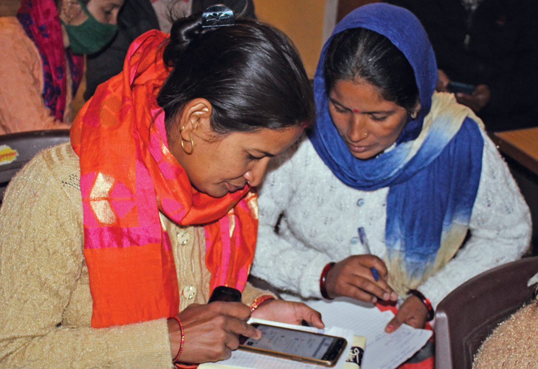 Community resource persons from CHLI know how to access online resources through smartphones